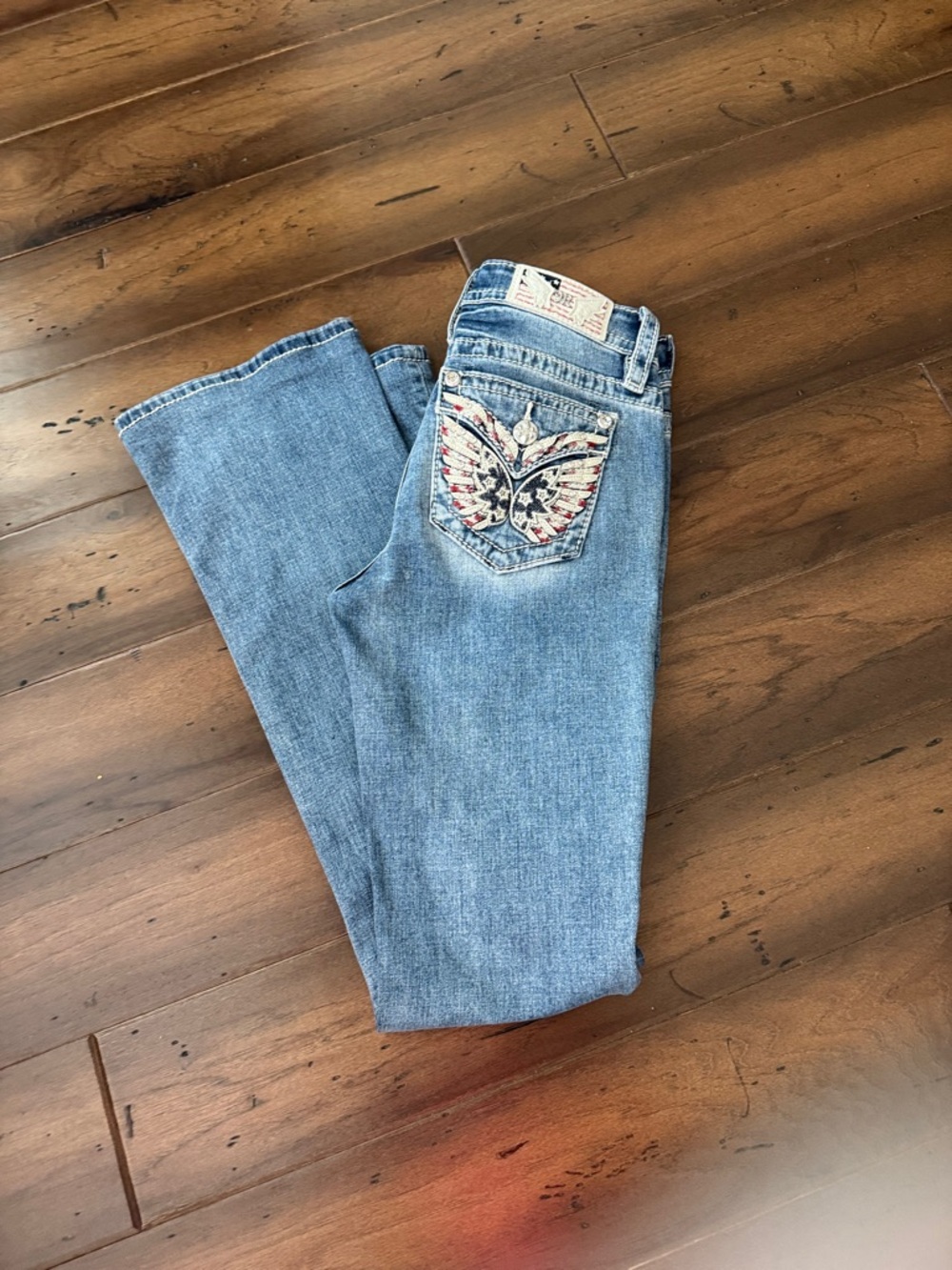 Women’s Light Blue Jeans with Embroidered  Pocket